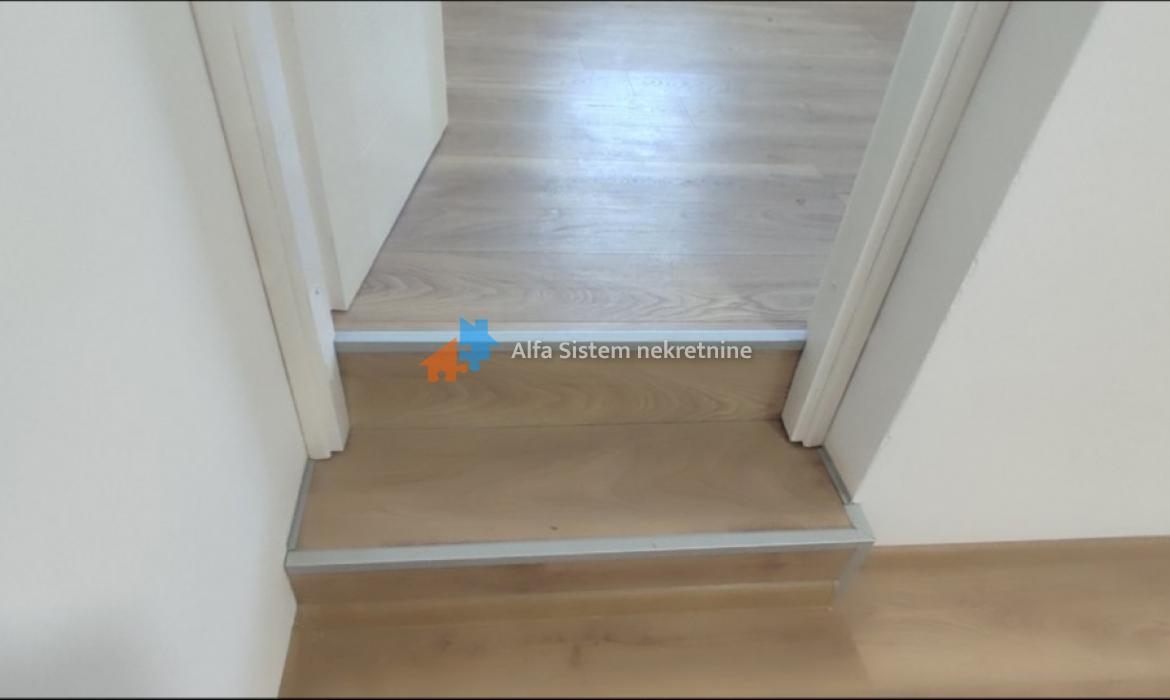 Izdavanje: Poslovni prostor 120 m², Zvezdara – Beograd