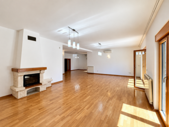 Izdavanje: Kuća 600 m², Savski venac – Beograd