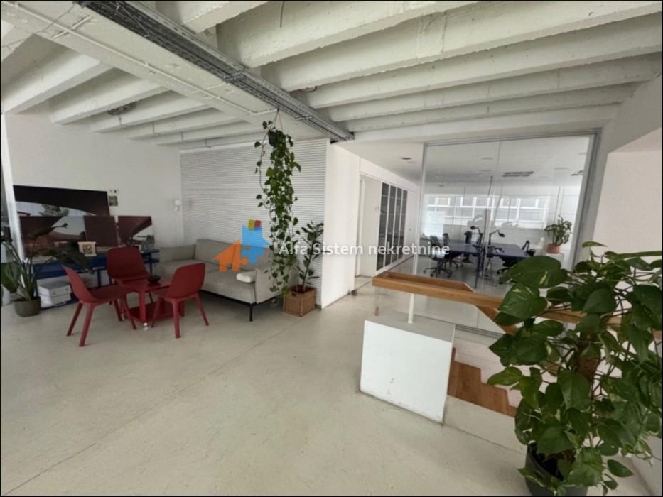 Izdavanje: Poslovni prostor 281 m², Stari grad – Beograd