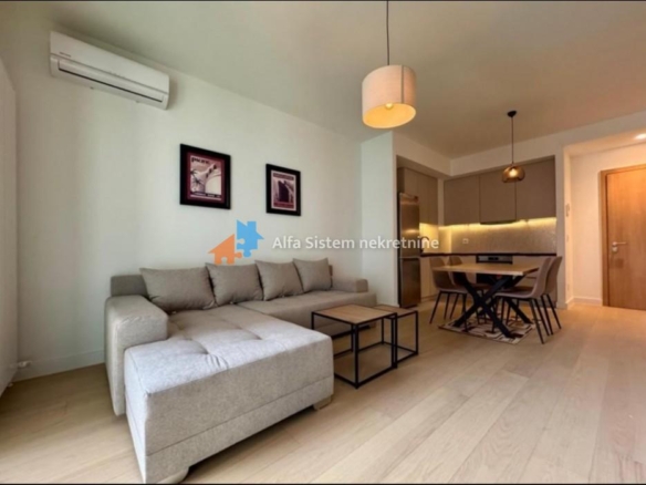 Prodaja: Dvosoban stan 54 m², Savski venac – Beograd