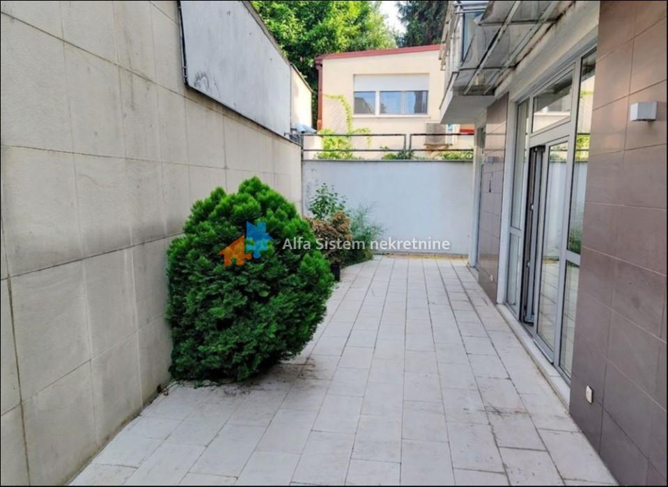Izdavanje: Poslovni prostor 150 m², Voždovac – Beograd