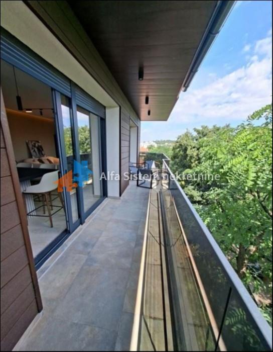 Izdavanje: Trosoban stan 82 m², Zvezdara – Beograd