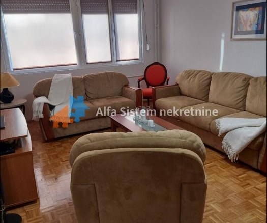 Izdavanje: Dvosoban stan 65 m², Vračar – Beograd