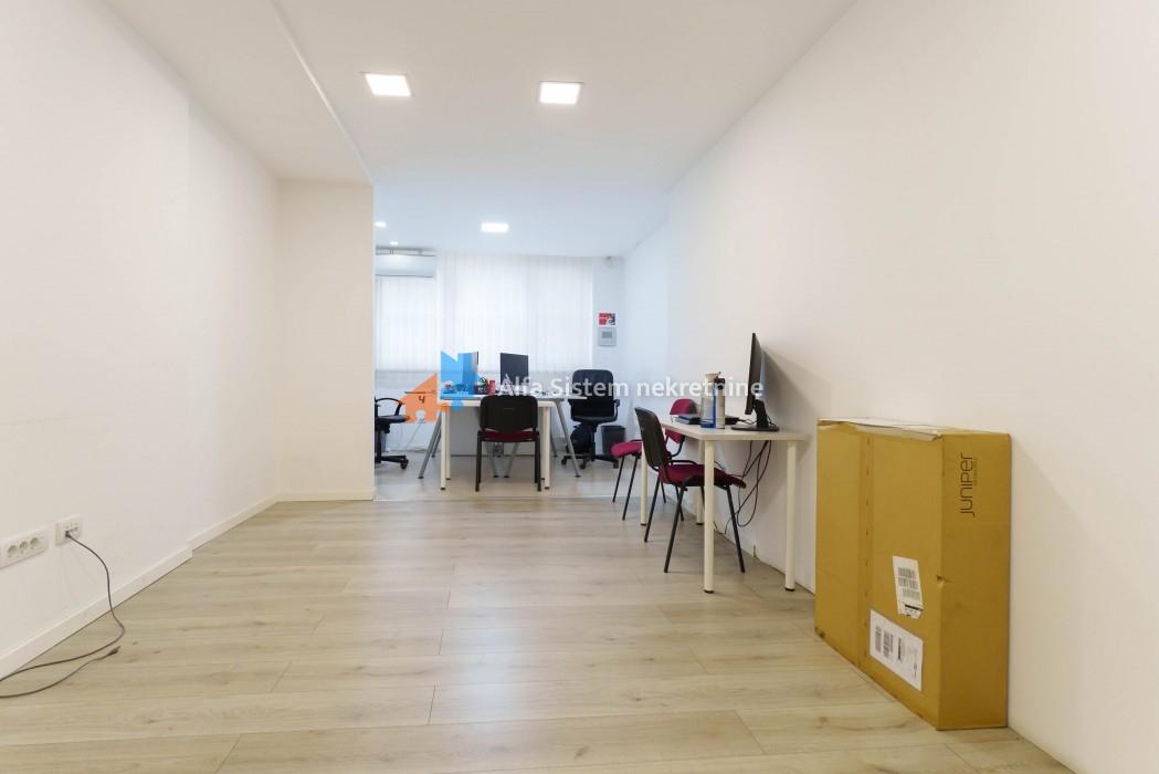 Izdavanje: Poslovni prostor 137 m², Novi Beograd – Beograd