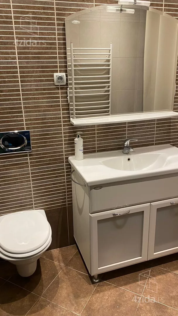Izdavanje: Poslovni prostor 152 m², Voždovac – Beograd Izdavanje: Poslovni prostor 152 m², Voždovac – Beograd
