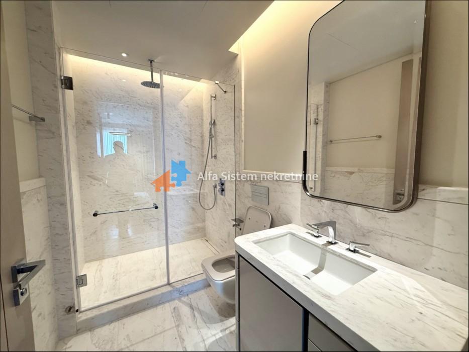 Izdavanje: Dvosoban stan 74 m², Savski venac – Beograd