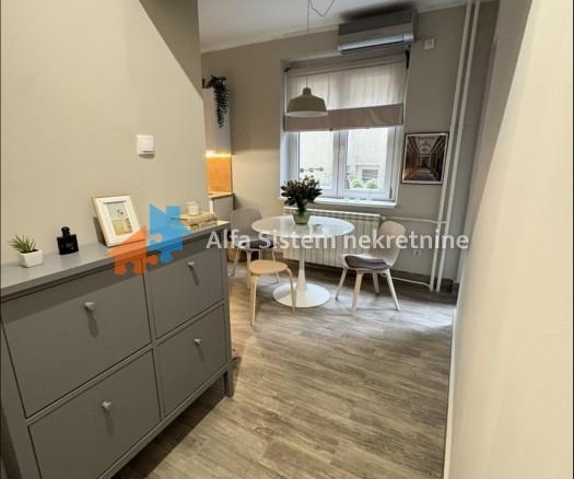 Izdavanje: Jednosoban stan 50 m², Stari grad – Beograd