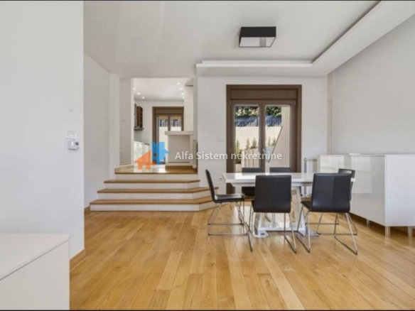 Izdavanje: Kuća 240 m², Dedinje – Beograd