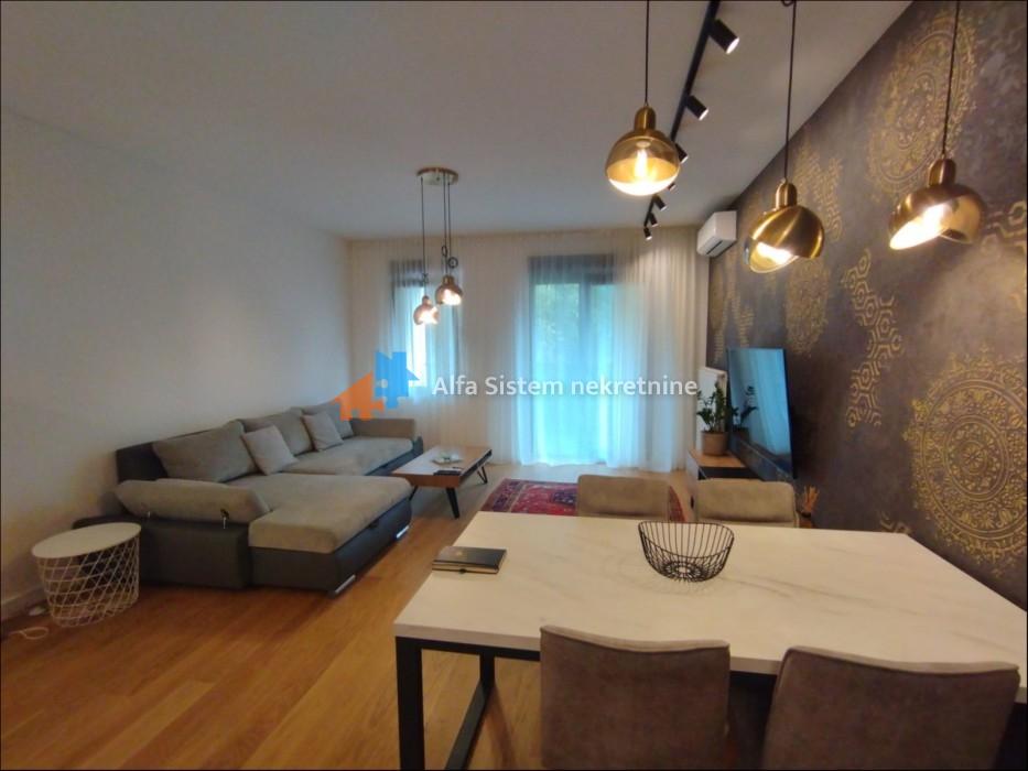 Izdavanje: Trosoban stan 88 m², Voždovac – Beograd
