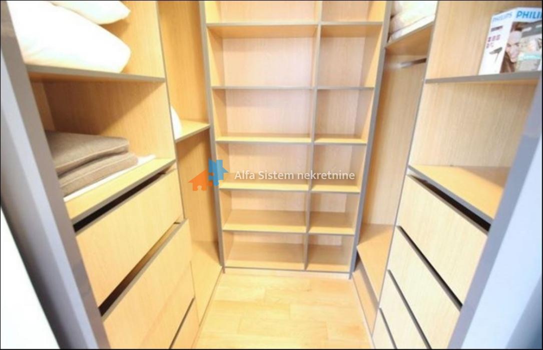 Izdavanje: Trosoban stan 115 m², Palilula – Beograd