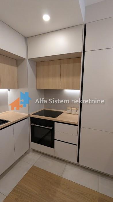 Izdavanje: Trosoban stan 73 m², Beograd na vodi – Beograd