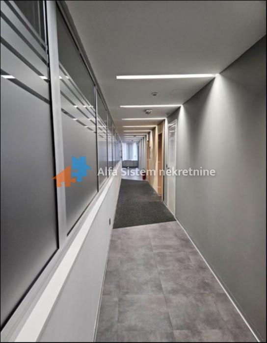 Izdavanje: Poslovni prostor 300 m², Stari grad – Beograd