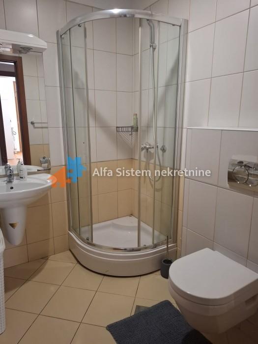Izdavanje: Trosoban stan 100 m², Palilula – Beograd