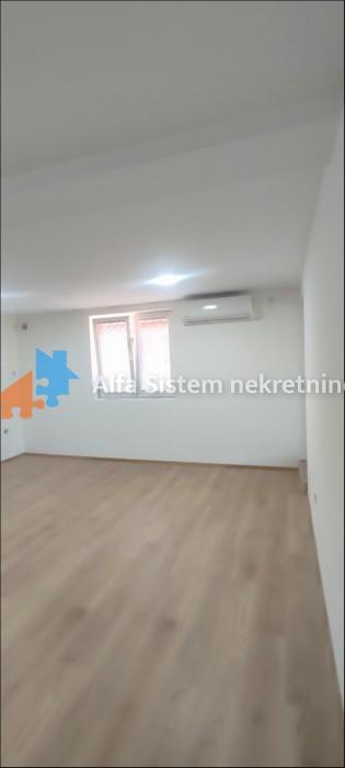 Izdavanje: Poslovni prostor 120 m², Zvezdara – Beograd