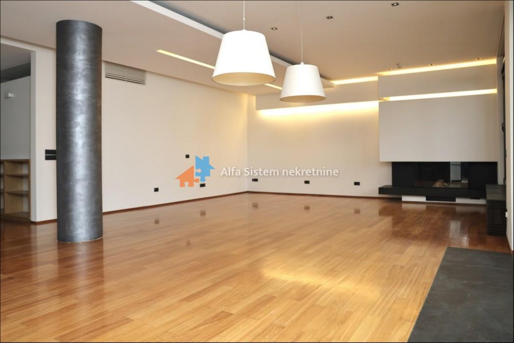 Izdavanje: Petosoban stan 176 m², Vračar – Beograd