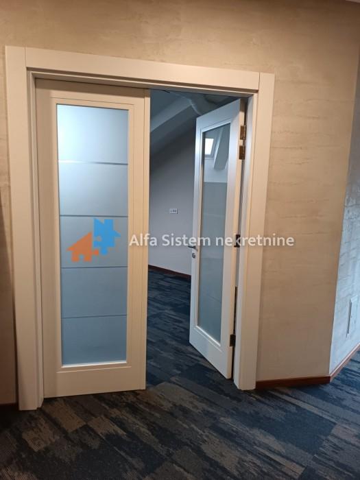 Izdavanje: Poslovni prostor 155 m², Savski venac – Beograd