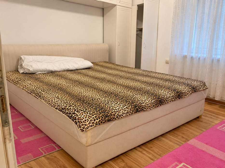 Izdavanje: Trosoban stan 80 m², Krnjača – Beograd