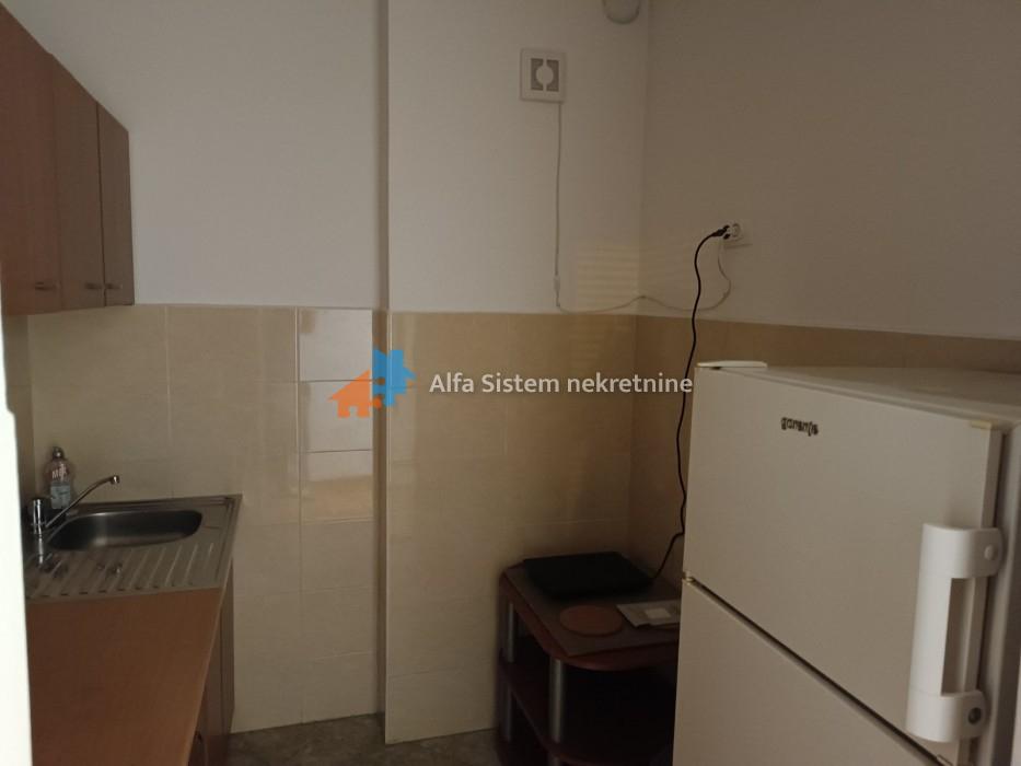 Izdavanje: Dvoiposoban stan 55 m², Voždovac – Beograd