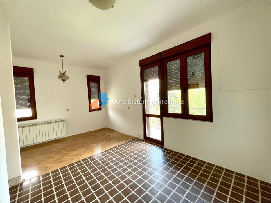 Izdavanje: Kuća 600 m², Savski venac – Beograd