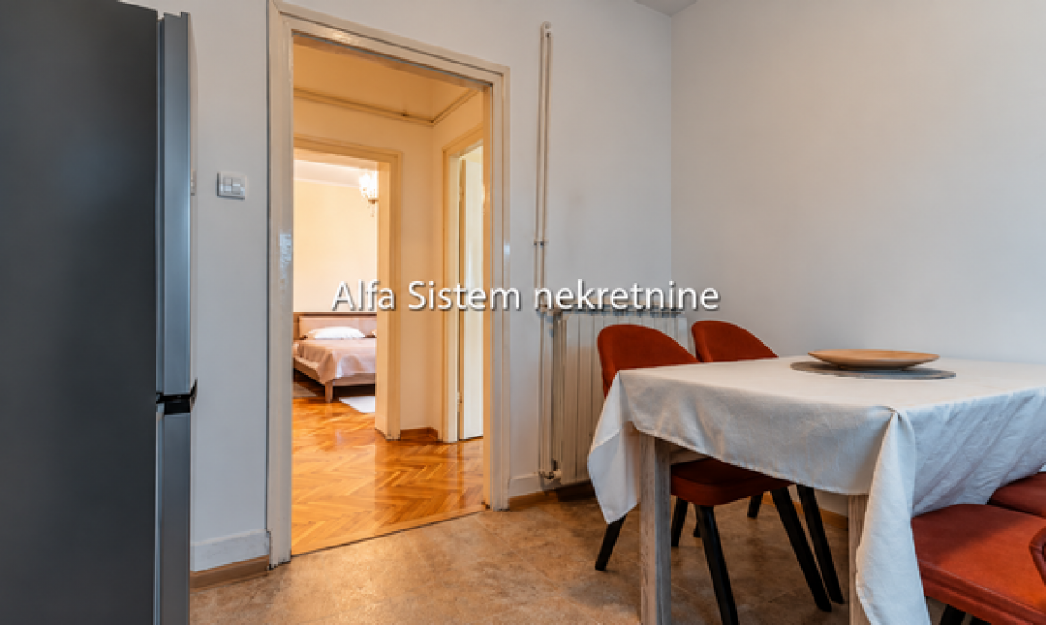 Izdavanje: Dvosoban stan 65 m², Savski venac – Beograd