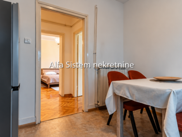 Izdavanje: Dvosoban stan 65 m², Savski venac – Beograd