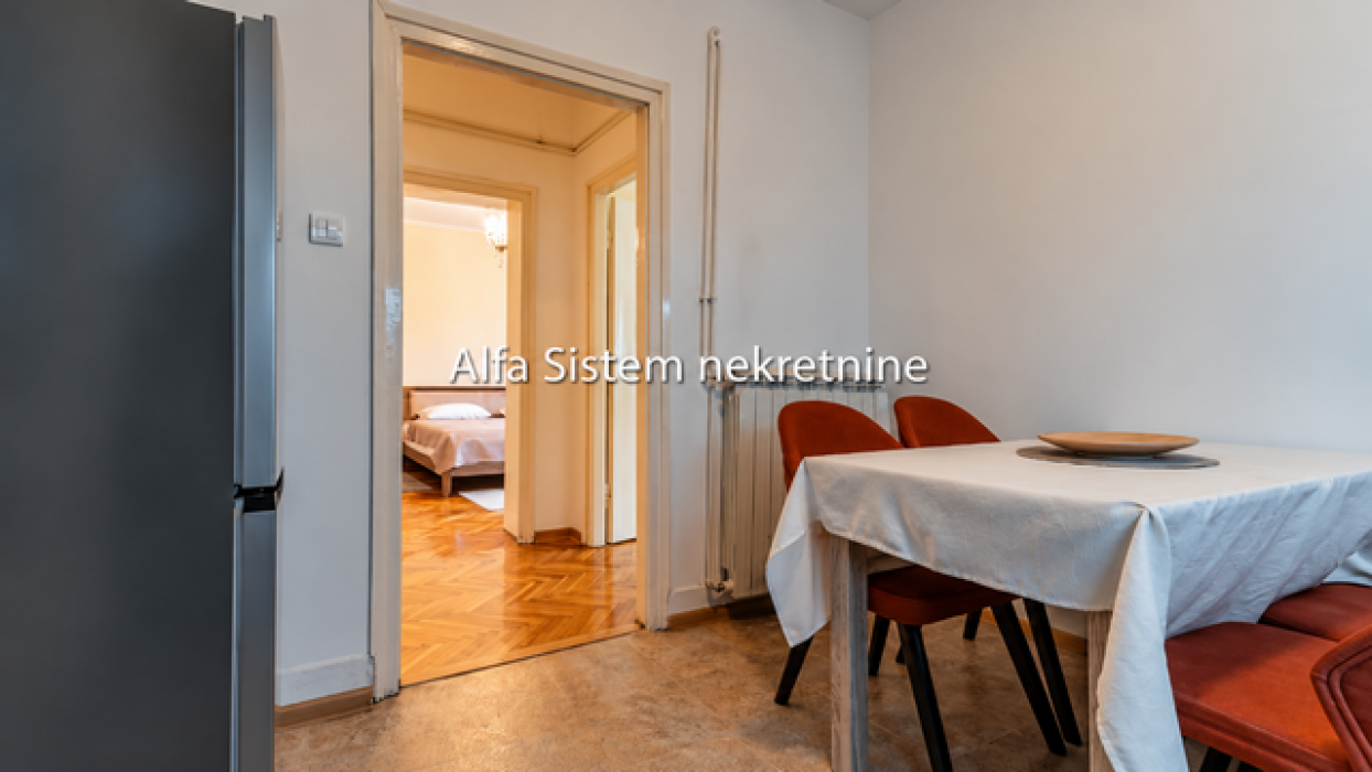 Izdavanje: Dvosoban stan 65 m², Savski venac – Beograd Izdavanje: Dvosoban stan 65 m², Savski venac – Beograd