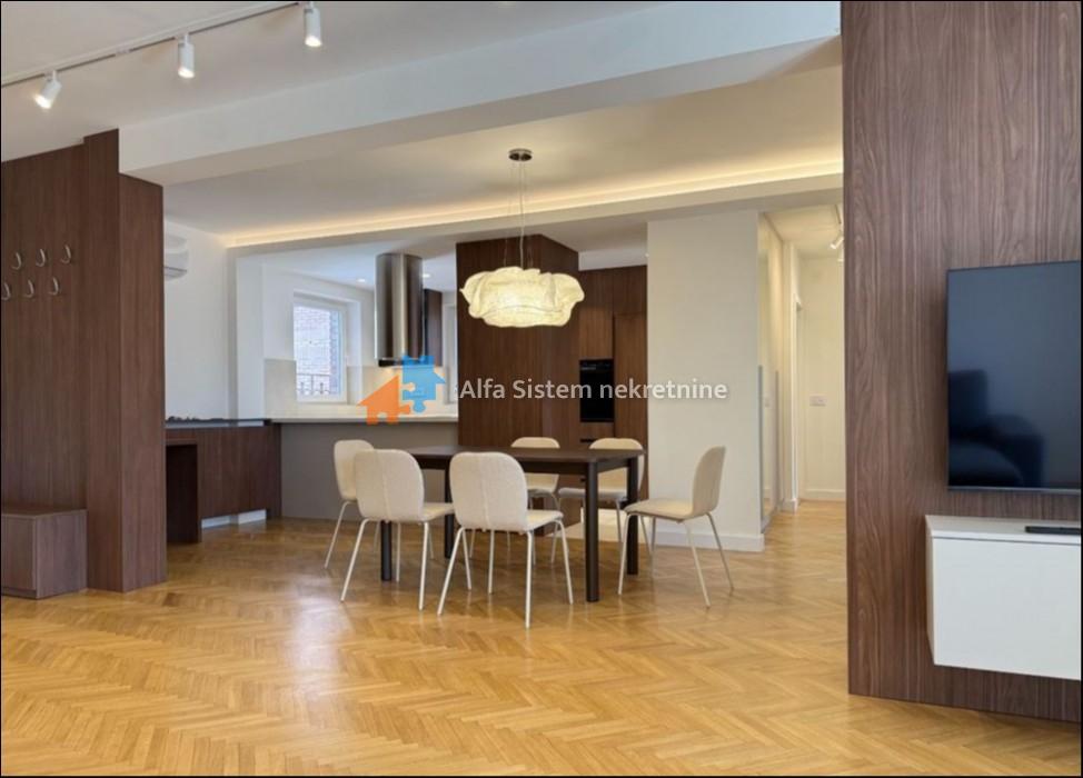 Izdavanje: Četvorosoban stan 90 m², Bežanijska kosa – Beograd