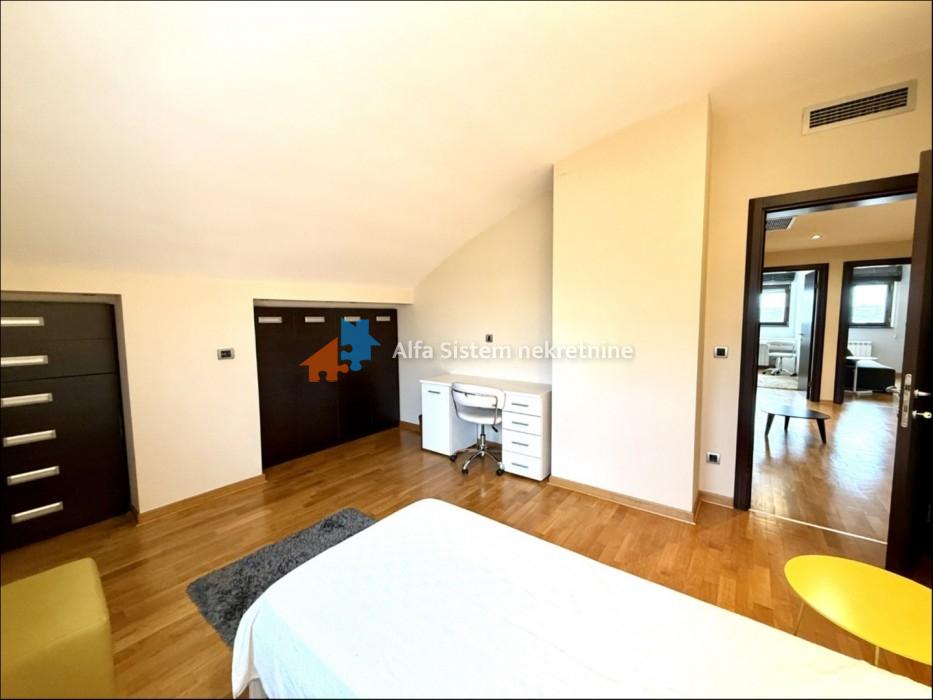 Prodaja: Petosoban stan 160 m², Vračar – Beograd