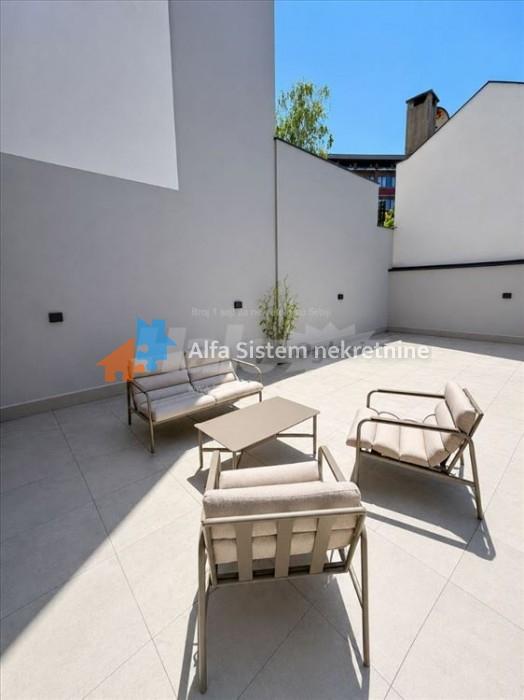 Izdavanje: Trosoban stan 125 m², Vračar – Beograd