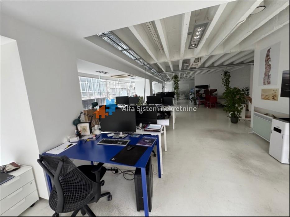 Izdavanje: Poslovni prostor 281 m², Stari grad – Beograd