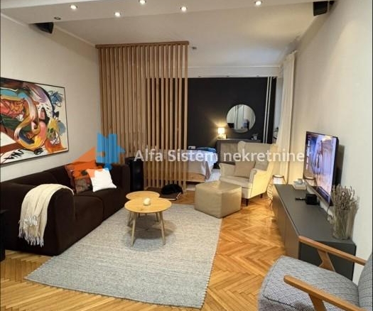 Izdavanje: Jednosoban stan 50 m², Stari grad – Beograd
