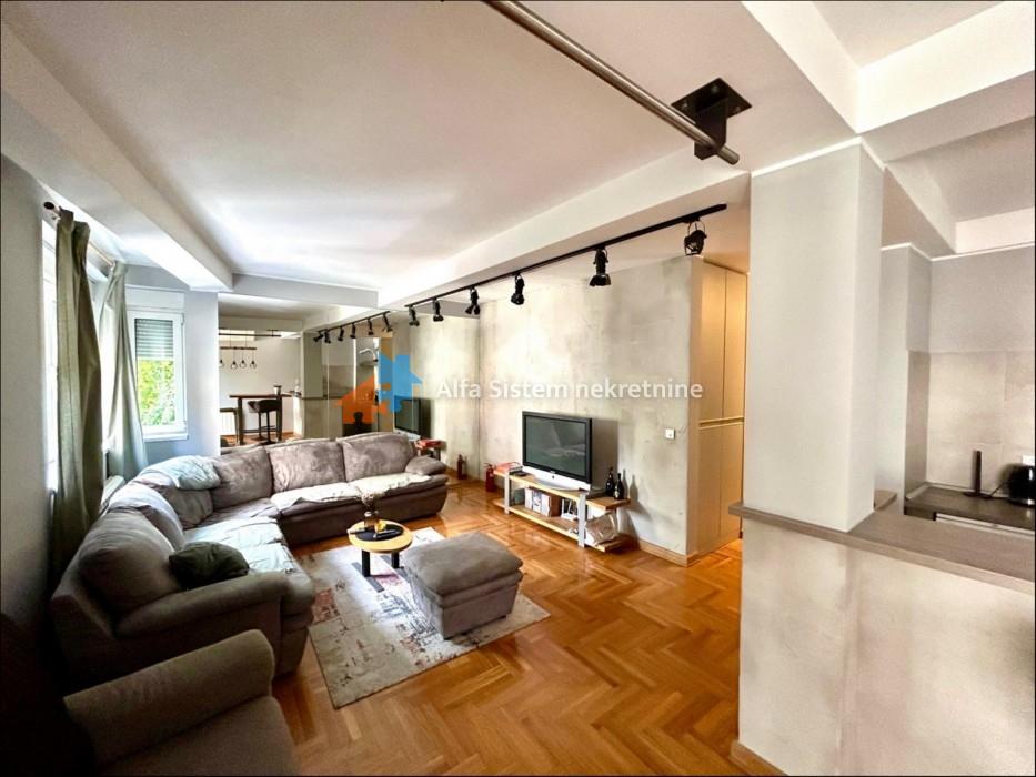 Izdavanje: Trosoban stan 80 m², Vračar – Beograd