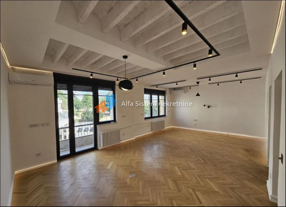 Izdavanje: Dvosoban stan 50 m², Savski venac – Beograd