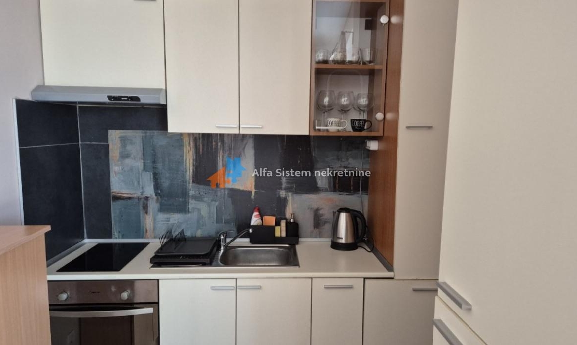 Izdavanje: Dvosoban stan 70 m², Voždovac – Beograd