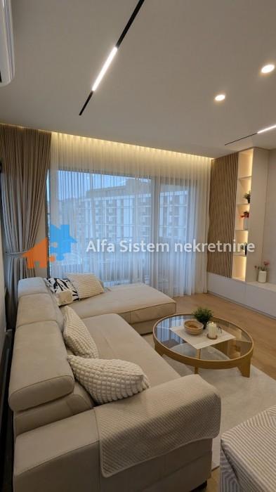 Izdavanje: Trosoban stan 73 m², Beograd na vodi – Beograd