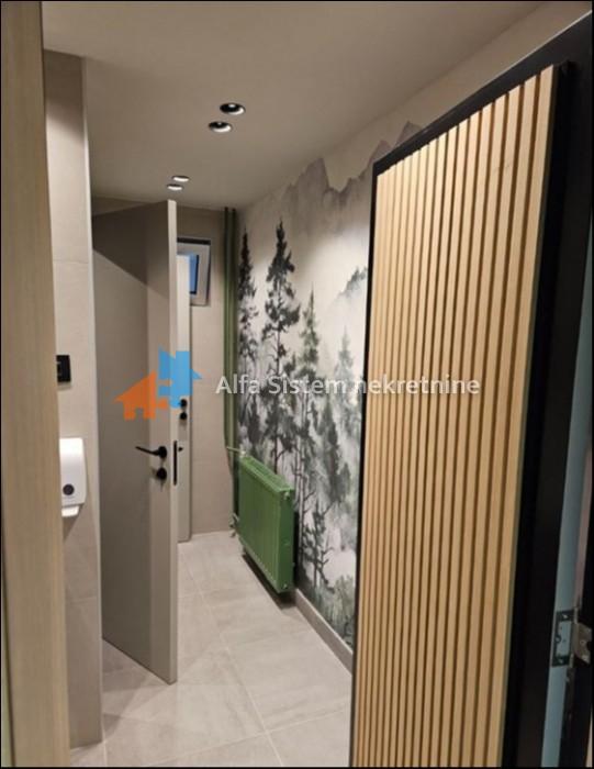 Izdavanje: Poslovni prostor 300 m², Stari grad – Beograd
