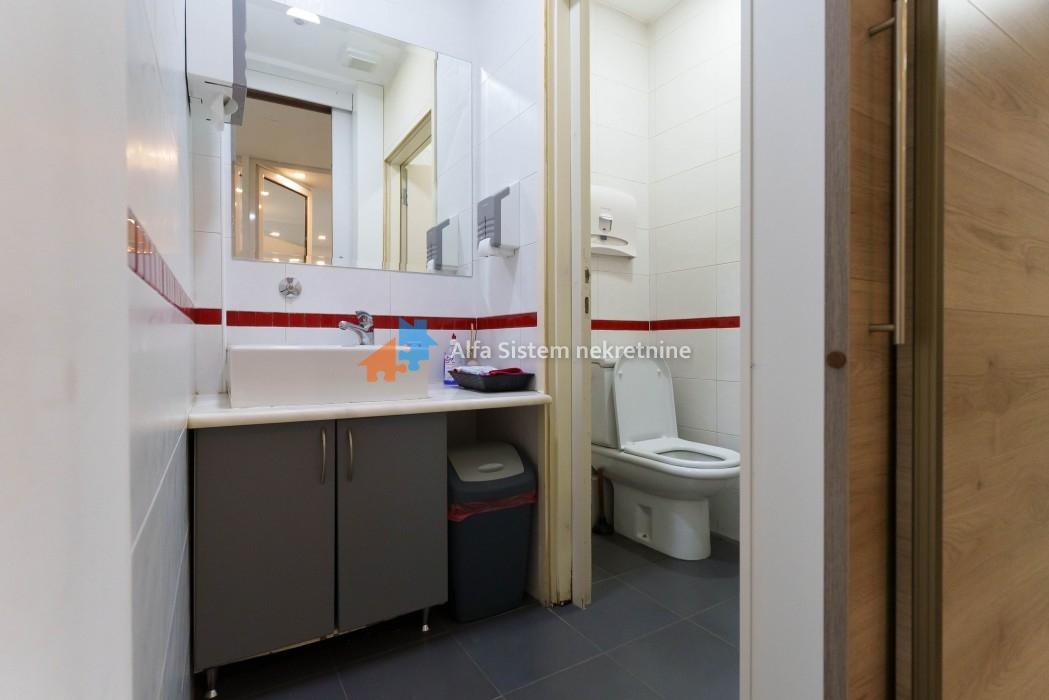 Izdavanje: Poslovni prostor 137 m², Novi Beograd – Beograd