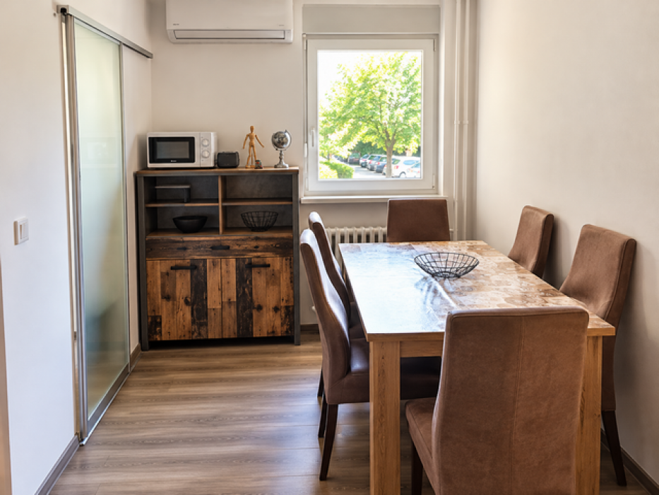 Izdavanje: Trosoban stan 83 m², Zvezdara – Beograd