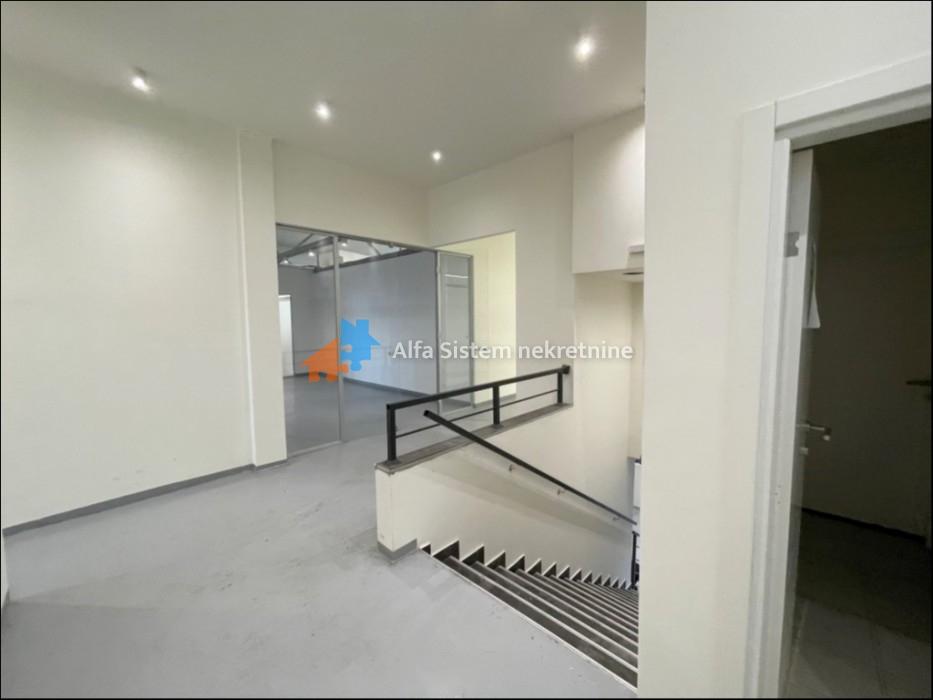 Izdavanje: Poslovni prostor 1000 m², Voždovac – Beograd