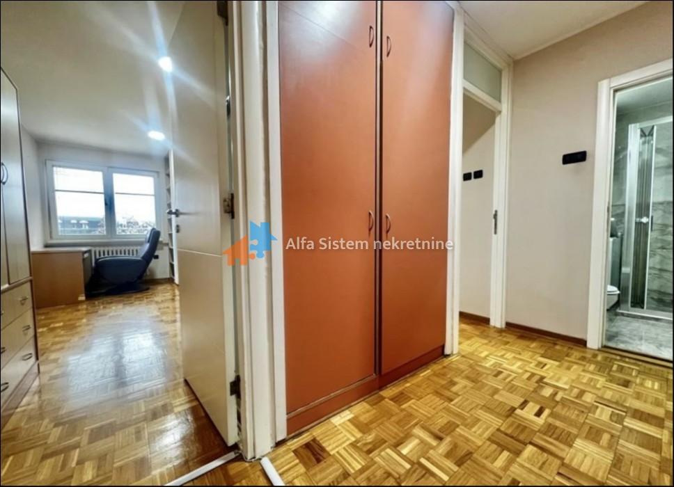 Izdavanje: Trosoban stan 84 m², Zvezdara – Beograd
