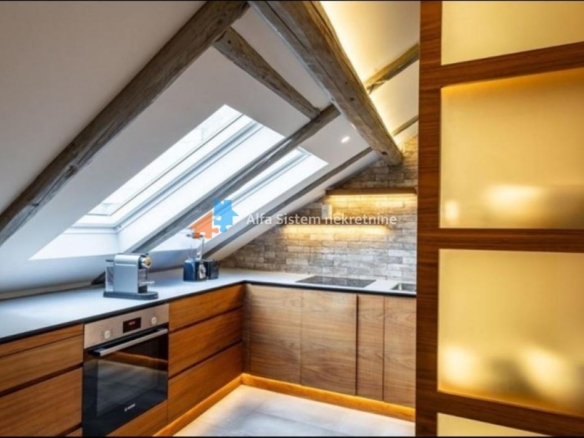 Izdavanje: Četvorosoban stan 108 m², Savski venac – Beograd