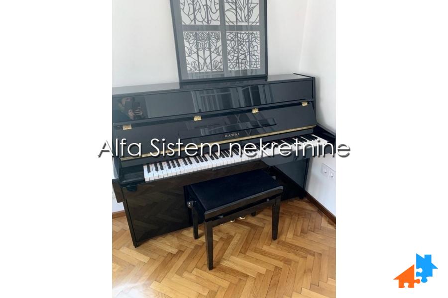 Izdavanje: Četvorosoban stan 133 m², Stari grad – Beograd