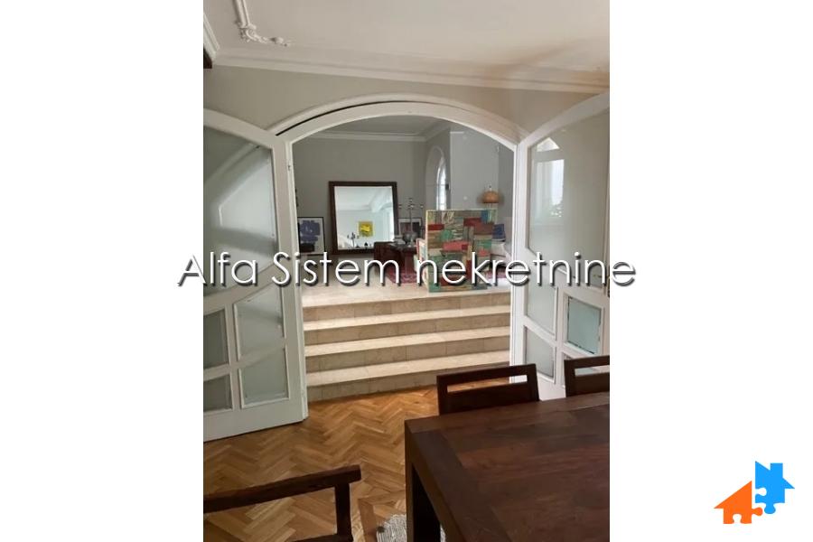 Izdavanje: Petosoban stan 250 m², Vračar – Beograd
