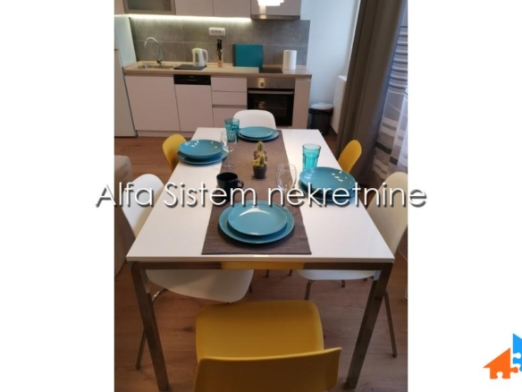 Izdavanje: Trosoban stan 90 m², Stari grad – Beograd