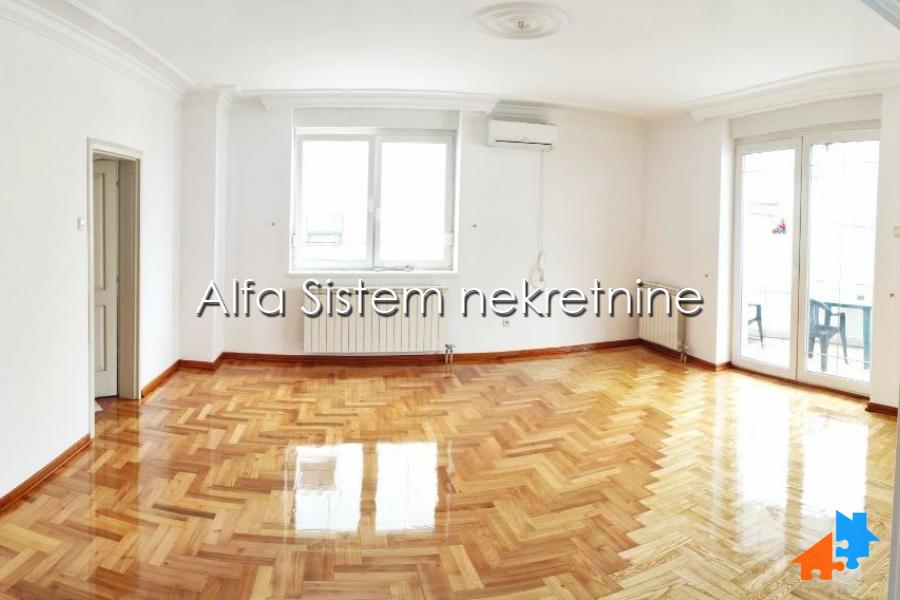 Izdavanje: Četvorosoban stan 147 m², Voždovac – Beograd
