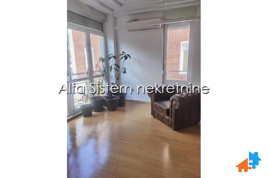 Izdavanje: Poslovni prostor 150 m², Savski venac – Beograd