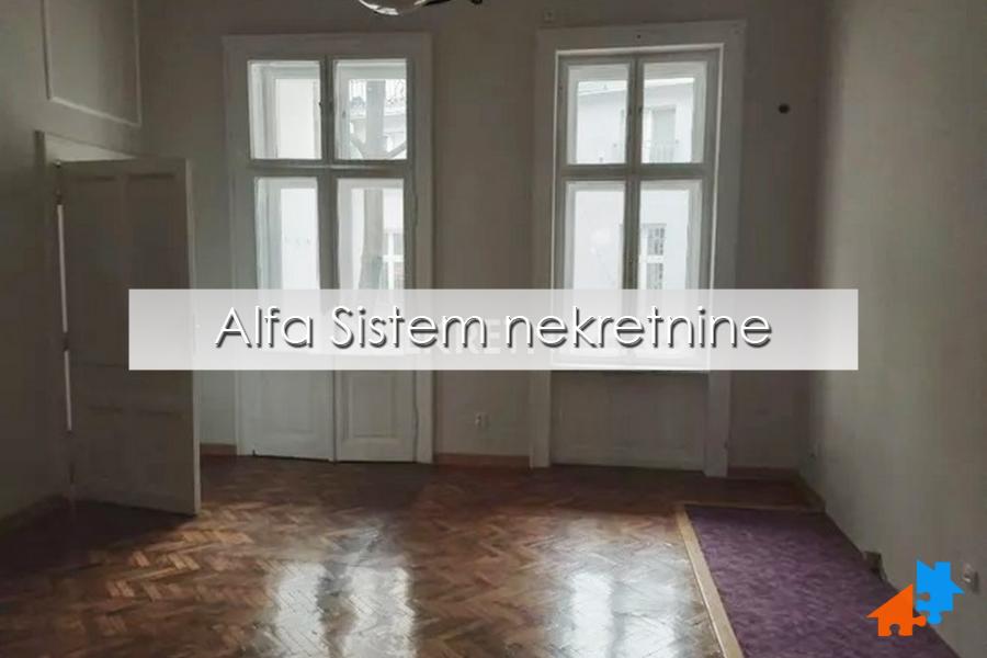 Izdavanje: Četvorosoban stan 120 m², Stari grad – Beograd