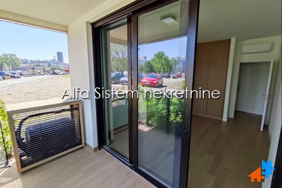 Izdavanje: Dvosoban stan 60 m², Savski venac – Beograd
