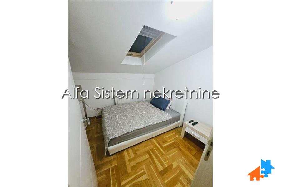 Izdavanje: Četvorosoban stan 100 m², Voždovac – Beograd