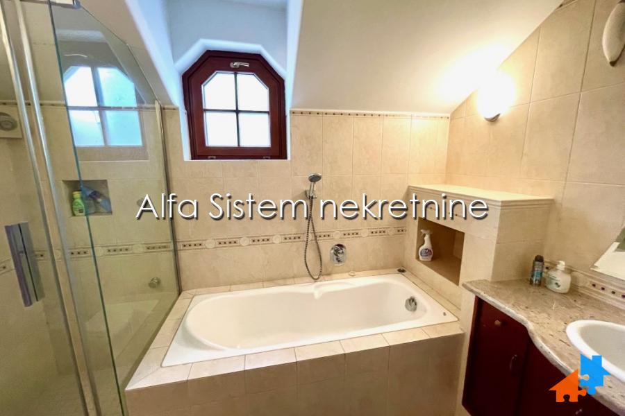 Izdavanje: Kuća 250 m², Voždovac – Beograd